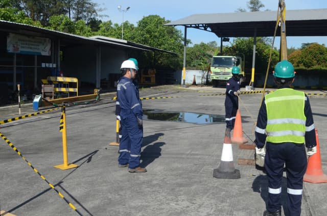 Praktik Keselamatan Crane & Lifting