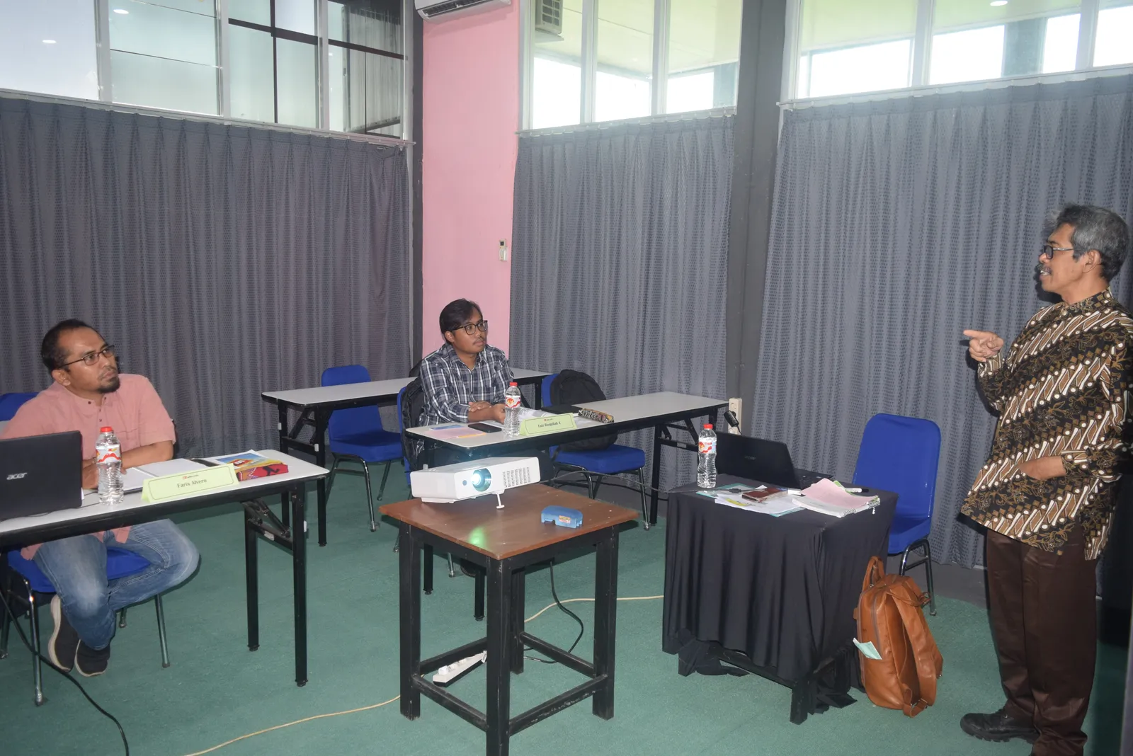 Penyampaian modul materi dasar, keahlian, dan pengawasan Ahli K3 Umum